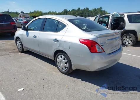 2014 Nissan Versa 1.6 Sv z USA, uszkodzony, nr VIN 3N1CN7AP5EL849010